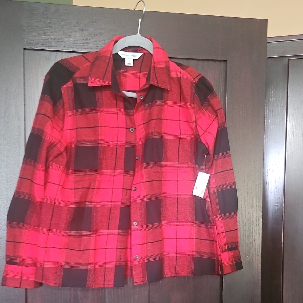 Old Navy Red and Black Plaid Button Down Shirt